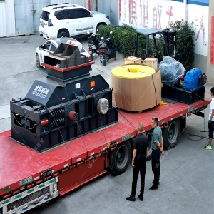 2PGC400X250小型玻璃破碎機發(fā)往江蘇徐州破碎碎玻璃