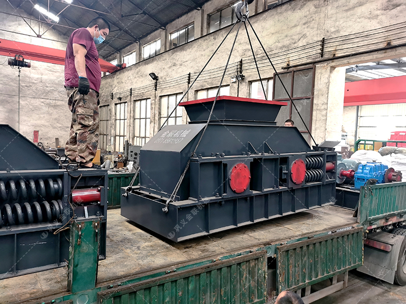 處理礦山廢石料用1510型對(duì)輥制砂機(jī)產(chǎn)能如何？