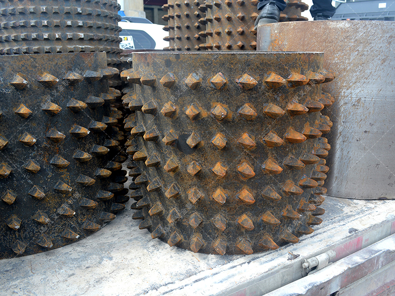 雙齒輥破碎機的齒輥設計有何特別之處，為何能提升破碎效率？