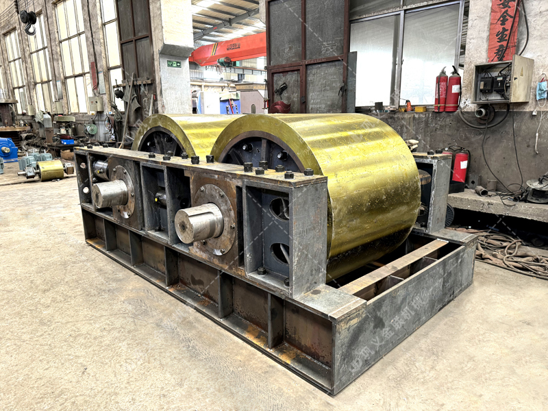 新基建“砂”場(chǎng)：液壓對(duì)輥制砂機(jī)為何成為高鐵、高速項(xiàng)目優(yōu)選設(shè)備？
